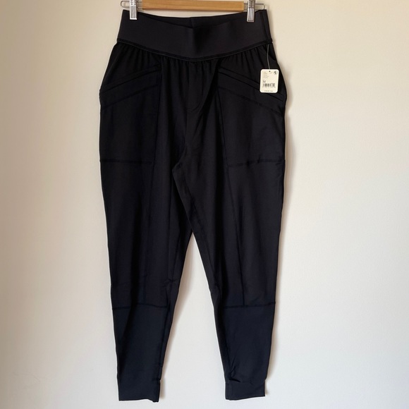 NEW Free People High Fives Joggers In Black - Picture 16 of 16